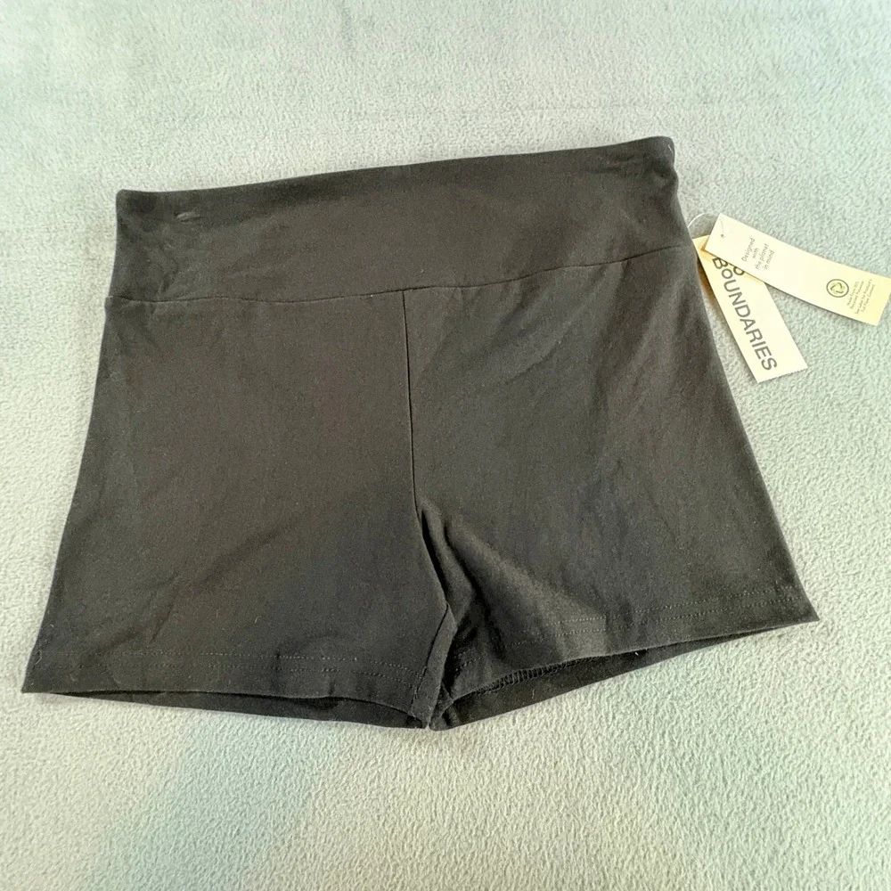 No Boundaries Women's Shorty Shorts Black Soot‎ High Rise Recycled Poly S/M NWT